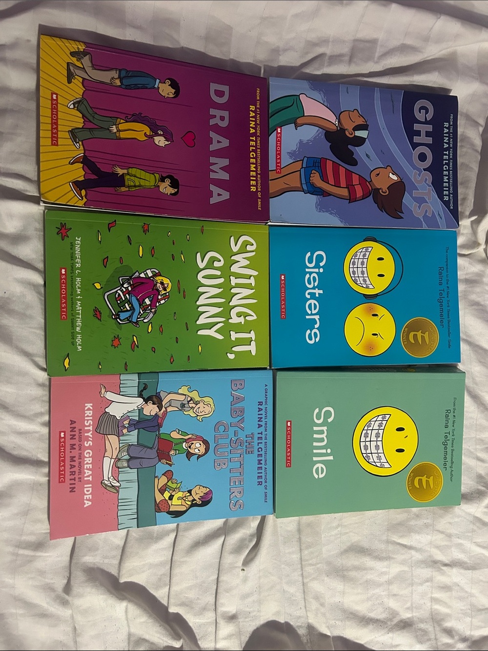 Graphic Novel Set - Colorful Covers (Pink, Blue, Green, Teal)